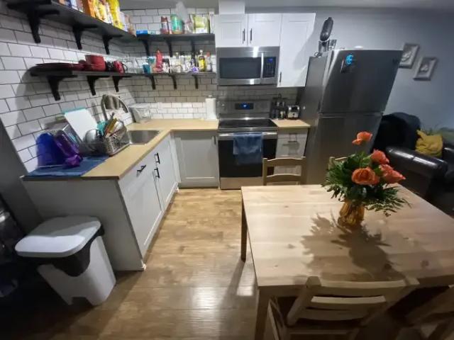 Apartment 2 Bedroom For Rent Calgary AB 1300 ES103999913