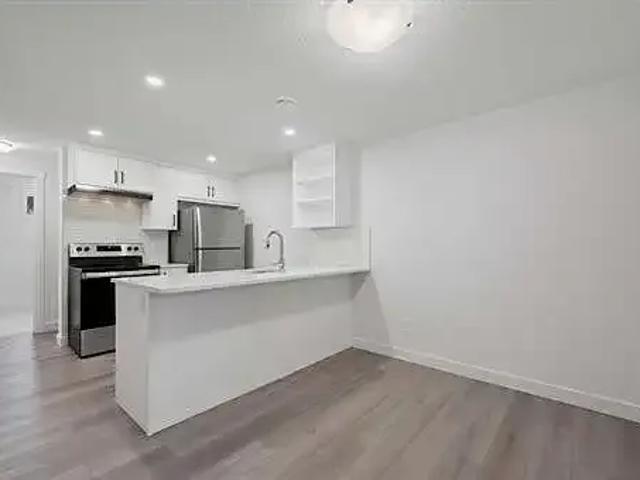 Apartment 2 Bedroom For Rent Calgary AB 1300 ES104181463