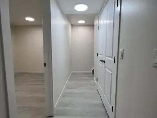 Apartment 2 Bedroom For Rent Calgary AB 1300 ES104598171