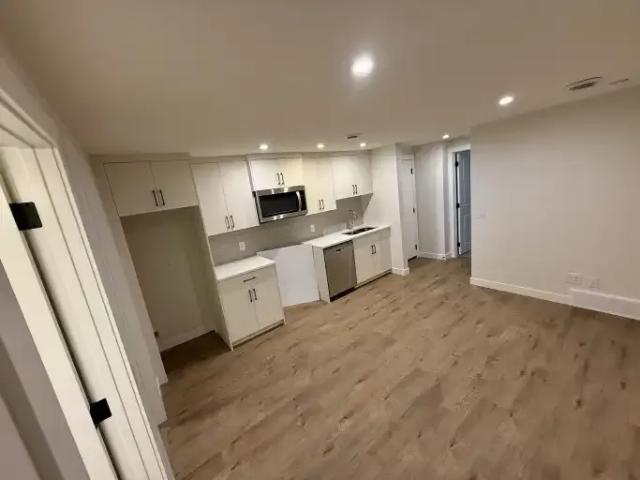 Apartment 2 Bedroom For Rent Calgary AB 1400 ES104182493