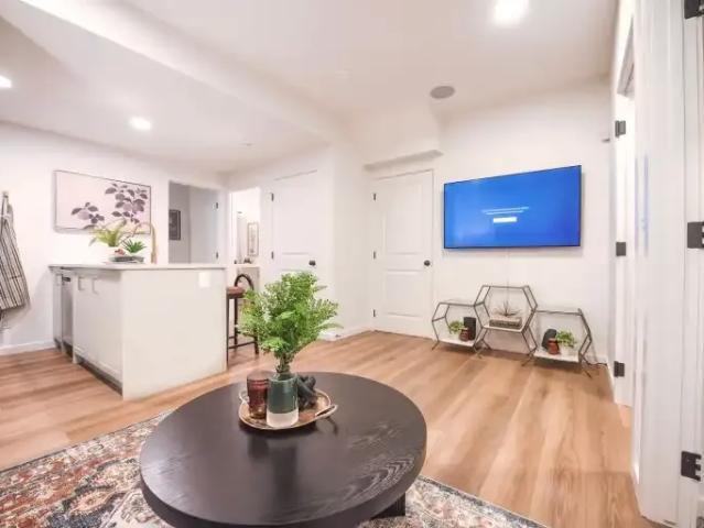 Apartment 2 Bedroom For Rent Calgary AB 1550 ES104182039