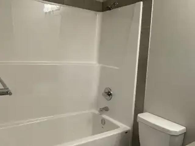 Apartment 2 Bedroom For Rent Calgary AB 1500 ELS100901026