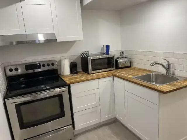 Apartment 2 Bedroom For Rent Calgary AB 1650 ES104181396