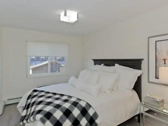 Apartment 2 Bedroom For Rent Calgary AB 1749 ELS99675858