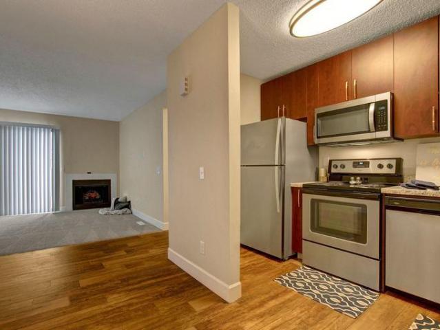Apartment 2 Bedroom For Rent Calgary AB 1805 ES96586304