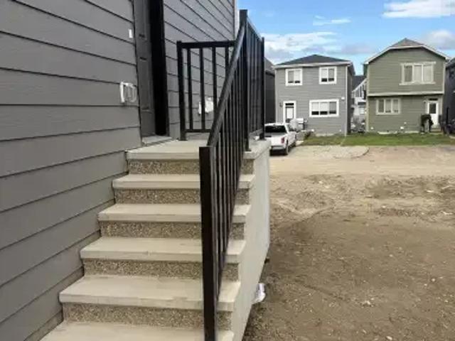 Apartment 2 Bedroom For Rent Calgary AB 2000 ES103411073