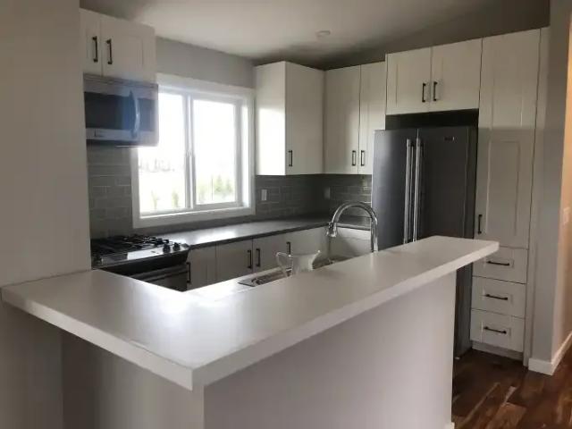 Apartment 2 Bedroom For Rent Calgary AB 2000 ES104972695