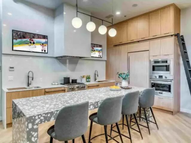 Apartment 2 Bedroom For Rent Calgary AB 2575 ES103593918