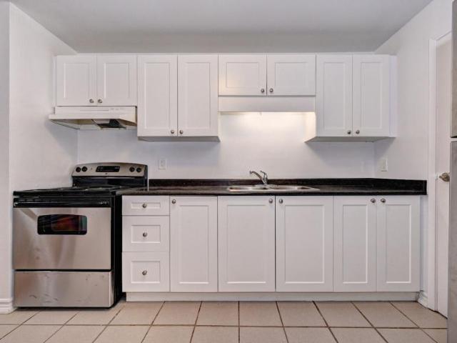Apartment 2 Bedroom For Rent Cambridge ON 1520 ES98311658