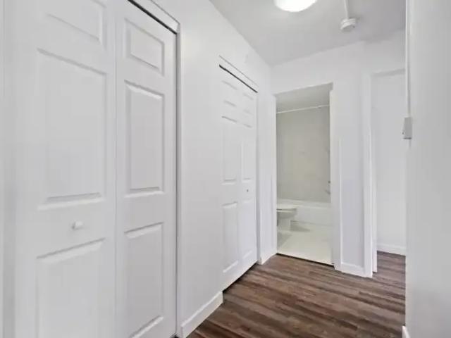 Apartment 2 Bedroom For Rent Cambridge ON 1899 ES99042775