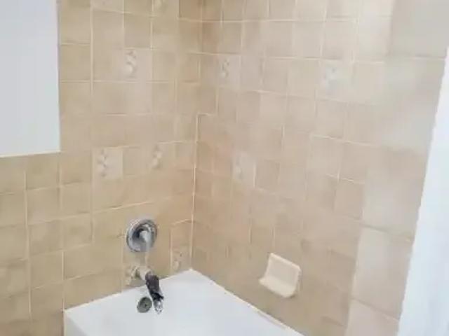 Apartment 2 Bedroom For Rent Cambridge ON 1900 ES103011917