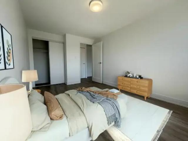 Apartment 2 Bedroom For Rent Cambridge ON 2173 ES102700960