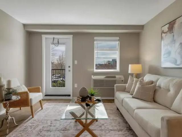 Apartment 2 Bedroom For Rent Campbell River BC 2098 ES103011698