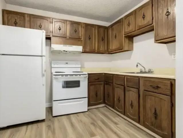 Apartment 2 Bedroom For Rent Camrose AB 1254 ES103878095