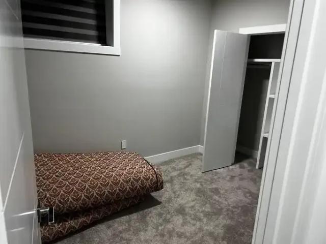 Apartment 2 Bedroom For Rent Chestermere AB 1200 ES105135594