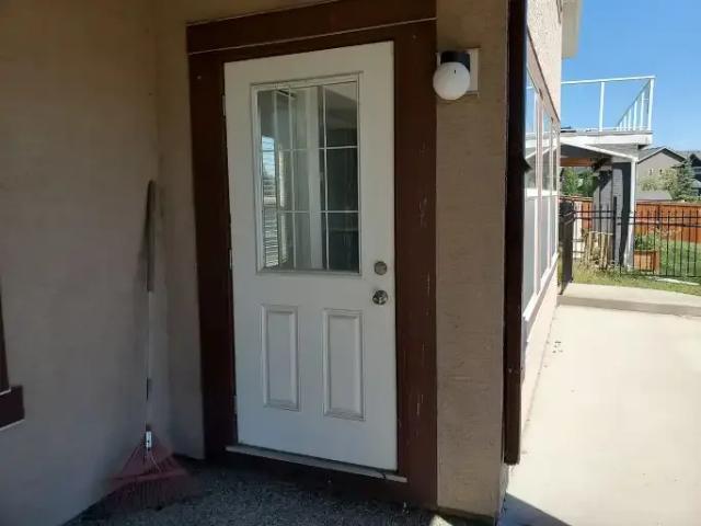 Apartment 2 Bedroom For Rent Chestermere AB 1250 ES102811454