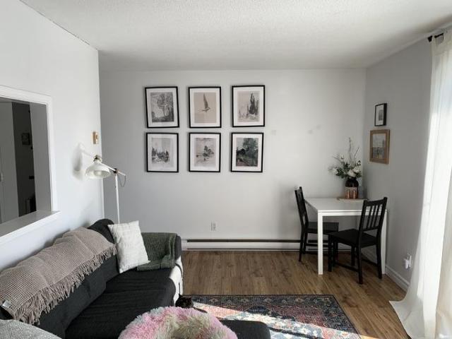 Apartment 2 Bedroom For Rent Clarence ON 1695 ES103594085