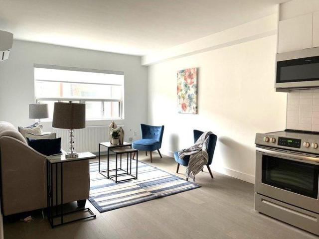 Apartment 2 Bedroom For Rent Etobicoke ON 2195 ES89509138