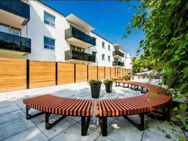 Apartment 2 Bedroom For Rent Etobicoke ON 2595 ES104752499