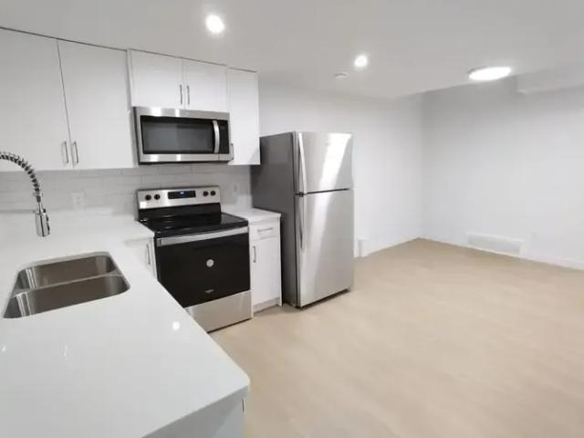 Apartment 2 Bedroom For Rent Edmonton AB 1250 ELS93080037