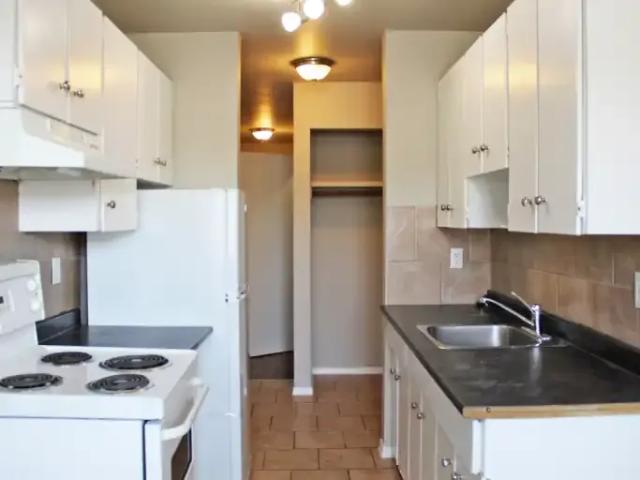 Apartment 2 Bedroom For Rent Edmonton AB 1299 ES102550964