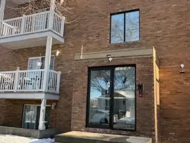 Apartment 2 Bedroom For Rent Edmonton AB 1300 ES98375548