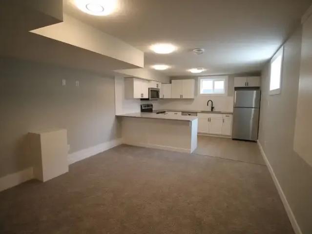 Apartment 2 Bedroom For Rent Edmonton AB 1300 ES104180967