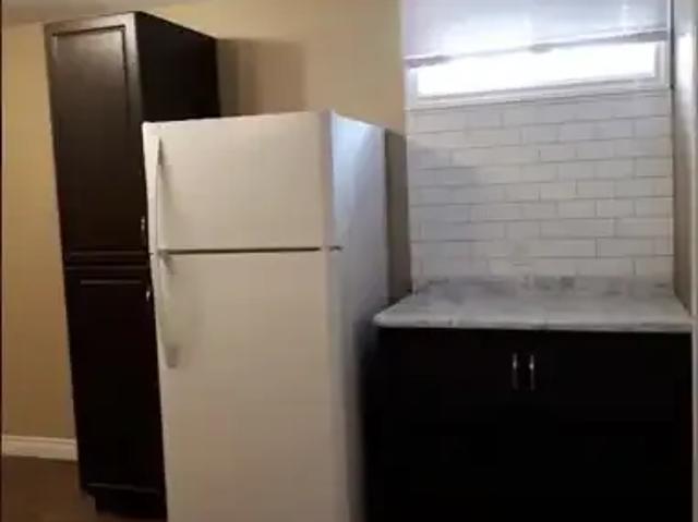 Apartment 2 Bedroom For Rent Edmonton AB 1325 ES103060025
