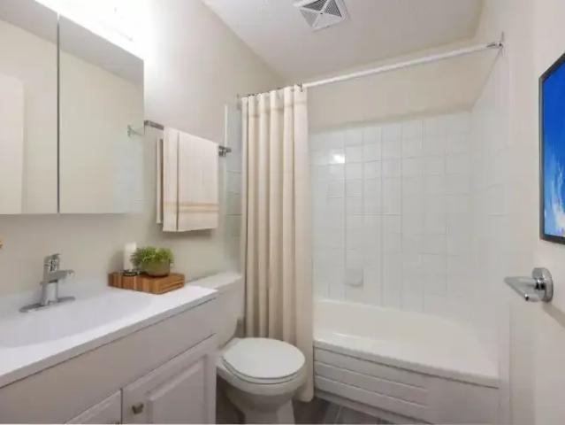 Apartment 2 Bedroom For Rent Fort McMurray AB 1579 ES102845010