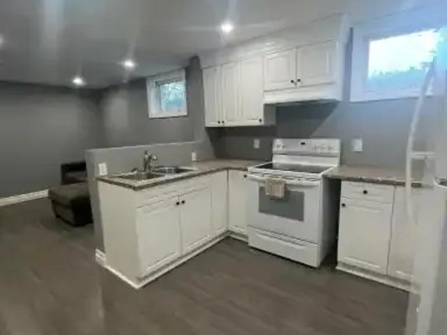 Apartment 2 Bedroom For Rent Guelph ON 1900 ES103487491