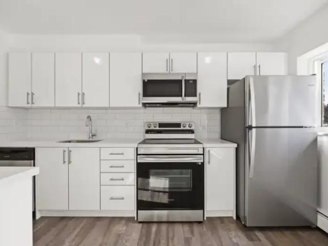 Apartment 2 Bedroom For Rent Guelph ON 2075 ES99629778