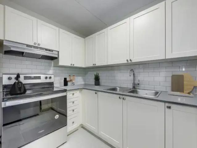 Apartment 2 Bedroom For Rent Guelph ON 2165 ELS102951286