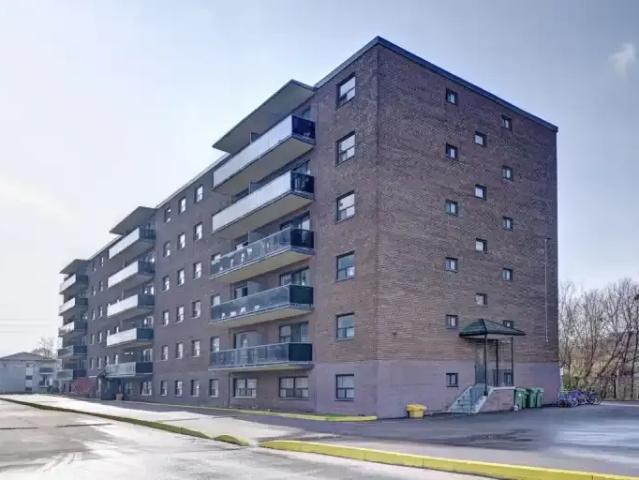 Apartment 2 Bedroom For Rent Guelph ON 2240 ES102844747