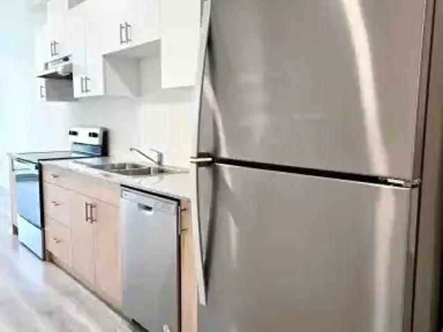 Apartment 2 Bedroom For Rent Guelph ON 2250 ES104681942