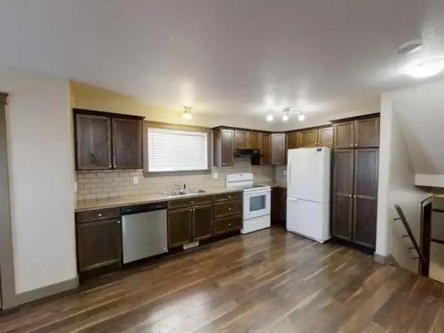 Apartment 2 Bedroom For Rent Grande Prairie AB 1500 ES103011933