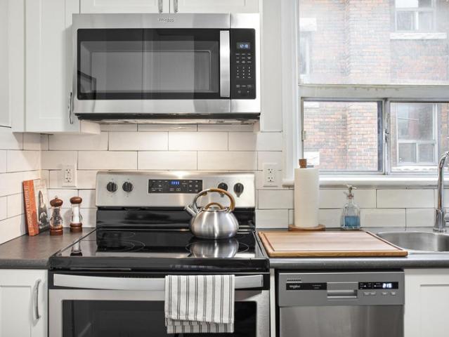 Apartment 2 Bedroom For Rent Hamilton ON 1866 ES96245987