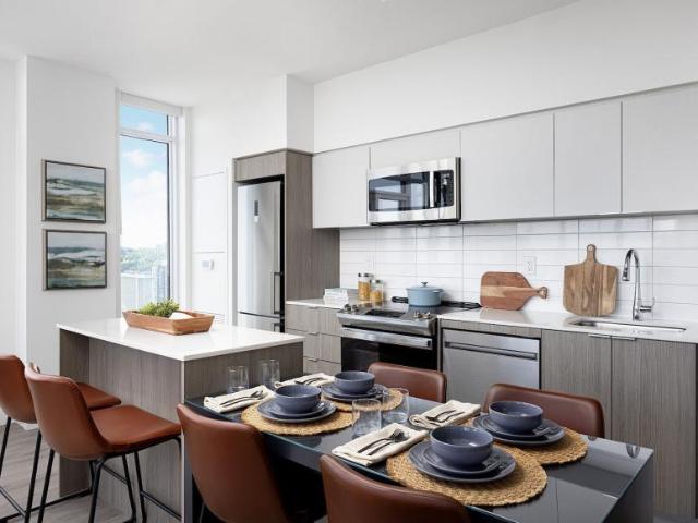 Apartment 2 Bedroom For Rent Hamilton ON 2900 ES97744596