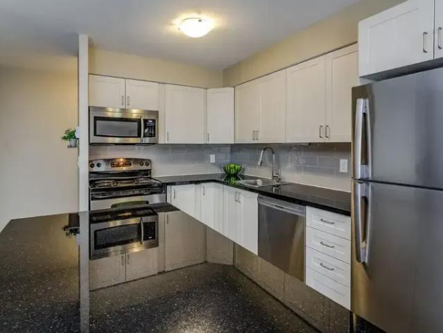 Apartment 2 Bedroom For Rent Kingston ON 1745 ES94575267