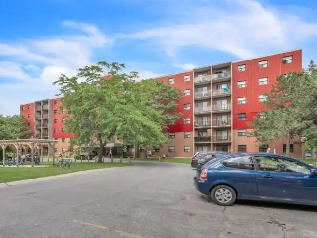 Apartment 2 Bedroom For Rent Kingston ON 1825 ES98852743