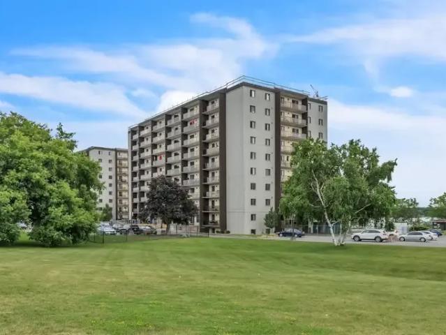 Apartment 2 Bedroom For Rent Kingston ON 1920 ES96585377