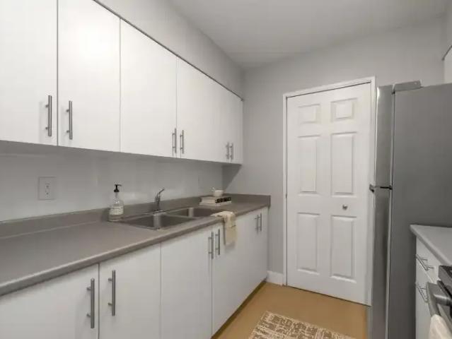 Apartment 2 Bedroom For Rent Kitchener ON 1940 ES101948353