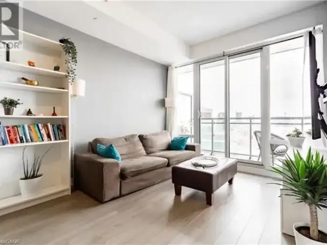 Apartment 2 Bedroom For Rent Kitchener ON 1950 ELS101262033