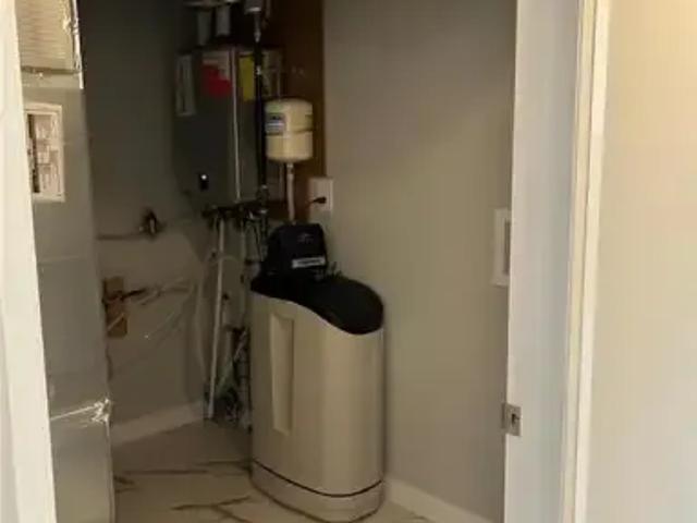 Apartment 2 Bedroom For Rent Kitchener ON 2100 ES102578823