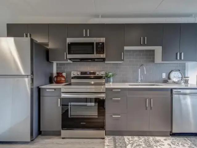 Apartment 2 Bedroom For Rent Kitchener ON 2148 ES99718968