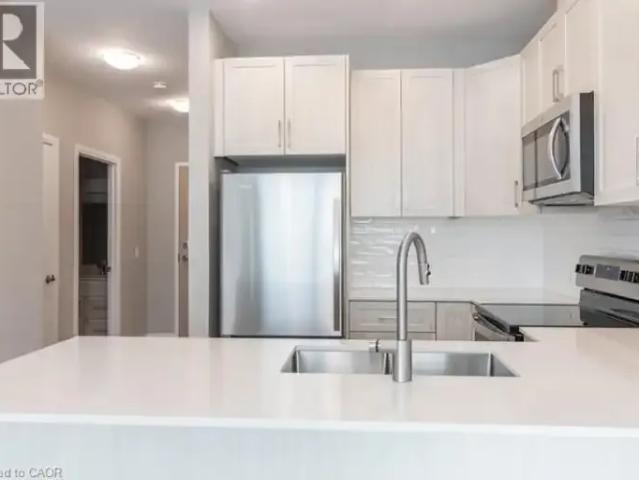 Apartment 2 Bedroom For Rent Kitchener ON 2200 ELS102366546