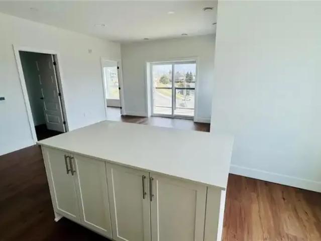 Apartment 2 Bedroom For Rent Kitchener ON 2200 ELS102578792