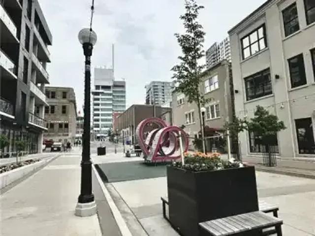 Apartment 2 Bedroom For Rent Kitchener ON 2700 ES104957753