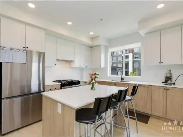 Apartment 2 Bedroom For Rent Langley BC 2800 ELS102518872