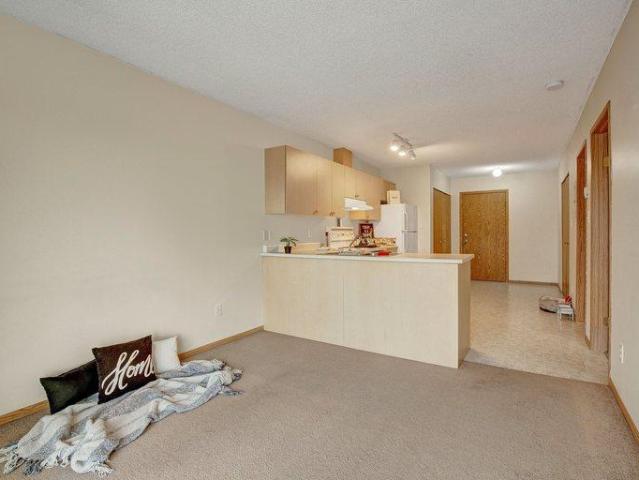 Apartment 2 Bedroom For Rent Lethbridge AB 1505 ELS93025741