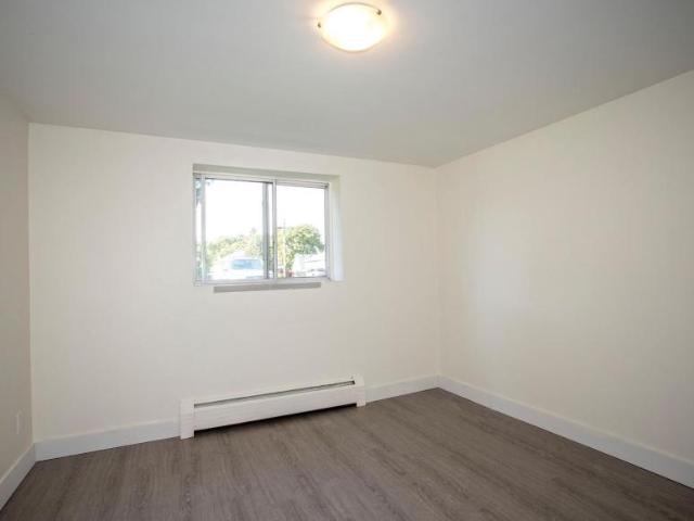 Apartment 2 Bedroom For Rent London ON 1529 ES97742130